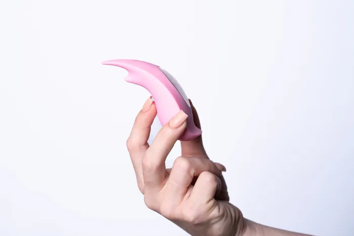 Sera Clitoral Layon Bullet Vibrator Pink Maia Toys Female Sex Toys